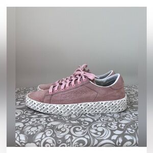 Golden Goose Pink Suede High End Sneakers